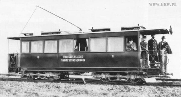 jeden z pierwszych tramwajów z silnikiem elektrycznym