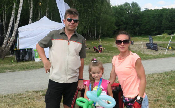Justyna Jeleń, rocznik 2013, jedna z zawodniczek przybyła na imprezę z rodzicami.