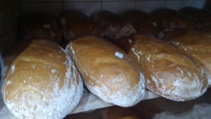 Gorący chleb z piekarni na Krupanka