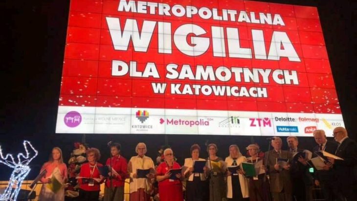 Wigilia dla samotnych w Katowicach zgromadziła ponad 3 tysiące uczestników. Jednym z organizatorów było Miasto Siemianowice Śląskie.