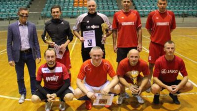 
Siemianowice: Nauczyciele / Straż Miejska wygrali Barbórkowy Turniej Piłkarski