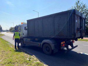 ciężarówka z odpadami kontrola policji